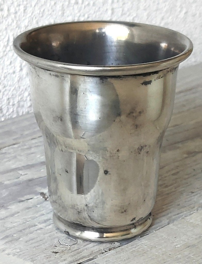 M & Co Denmark  beker / lepelvaas Met keuren, Huis en Inrichting, Ophalen of Verzenden, Zo goed als nieuw, Zilver, Metaal