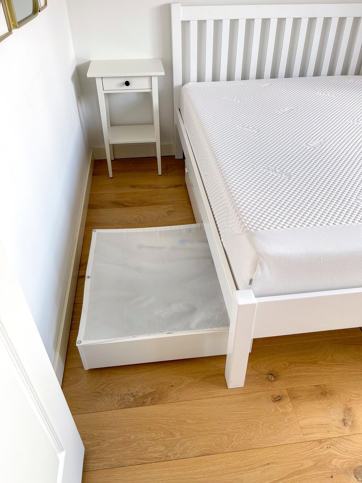 Complete Bedroom Set - IKEA Bed & Premium TEMPUR Mattress, Ophalen, Wit, Tweepersoons, Zo goed als nieuw