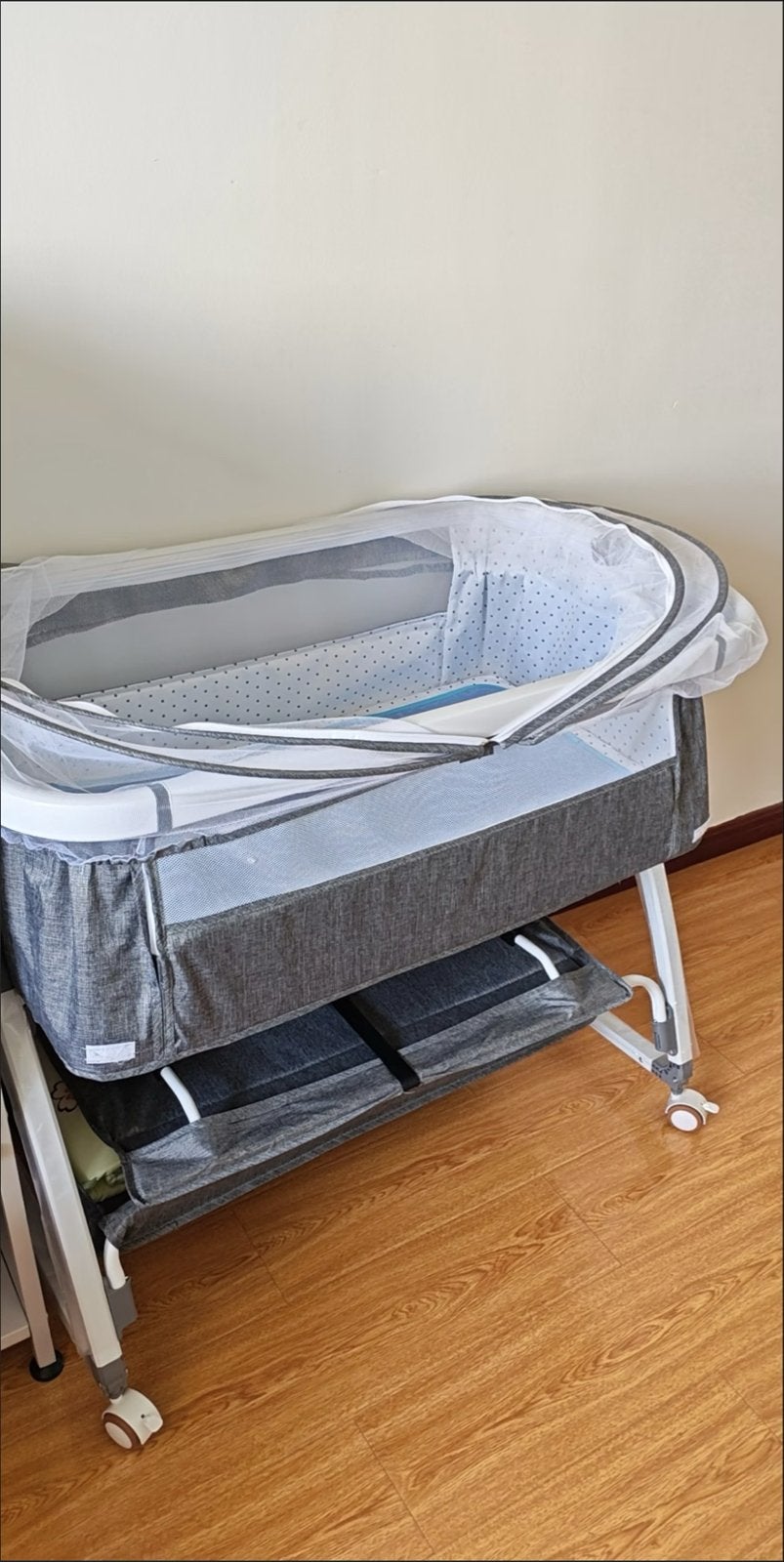 Co-sleeper/Wieg met muggennet en wieltjes, Ophalen, Nieuw, Wieg