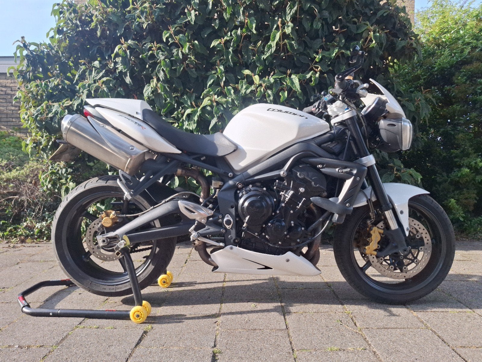 Triumph Street Triple 675 R, 675 cc, Handvatverwarming, Gebruikt, 3 cilinders