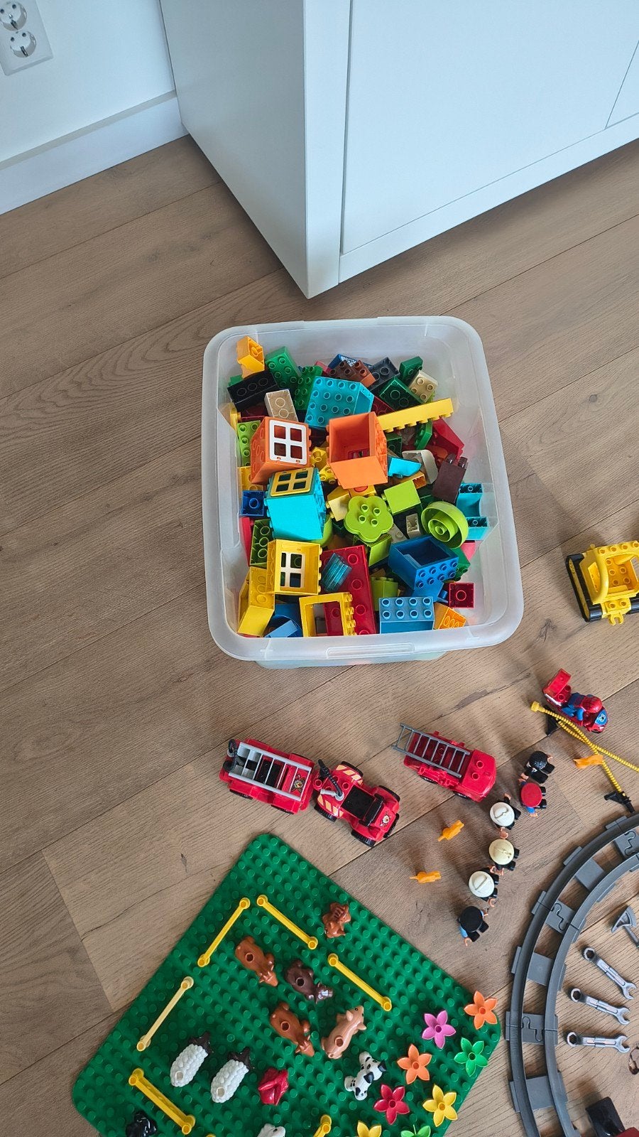 Grote Duplo collectie met treinbaan, voertuigen en figuren, Kinderen en Baby's, Speelgoed | Duplo en Lego, Ophalen, Gebruikt, Duplo
