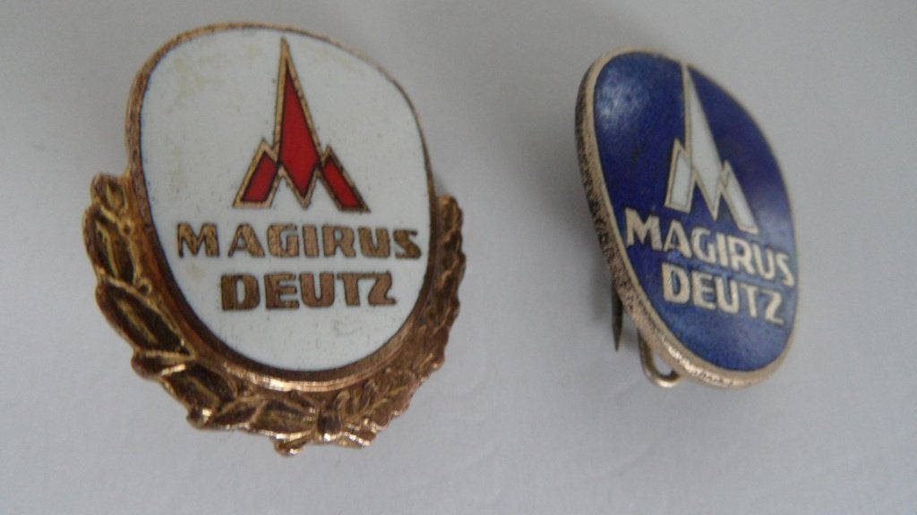 Magirus Deutz oldtimertruck spelden 2 x geëmailleerde broche, Verzenden, Gebruikt, Merk, Speldje of Pin