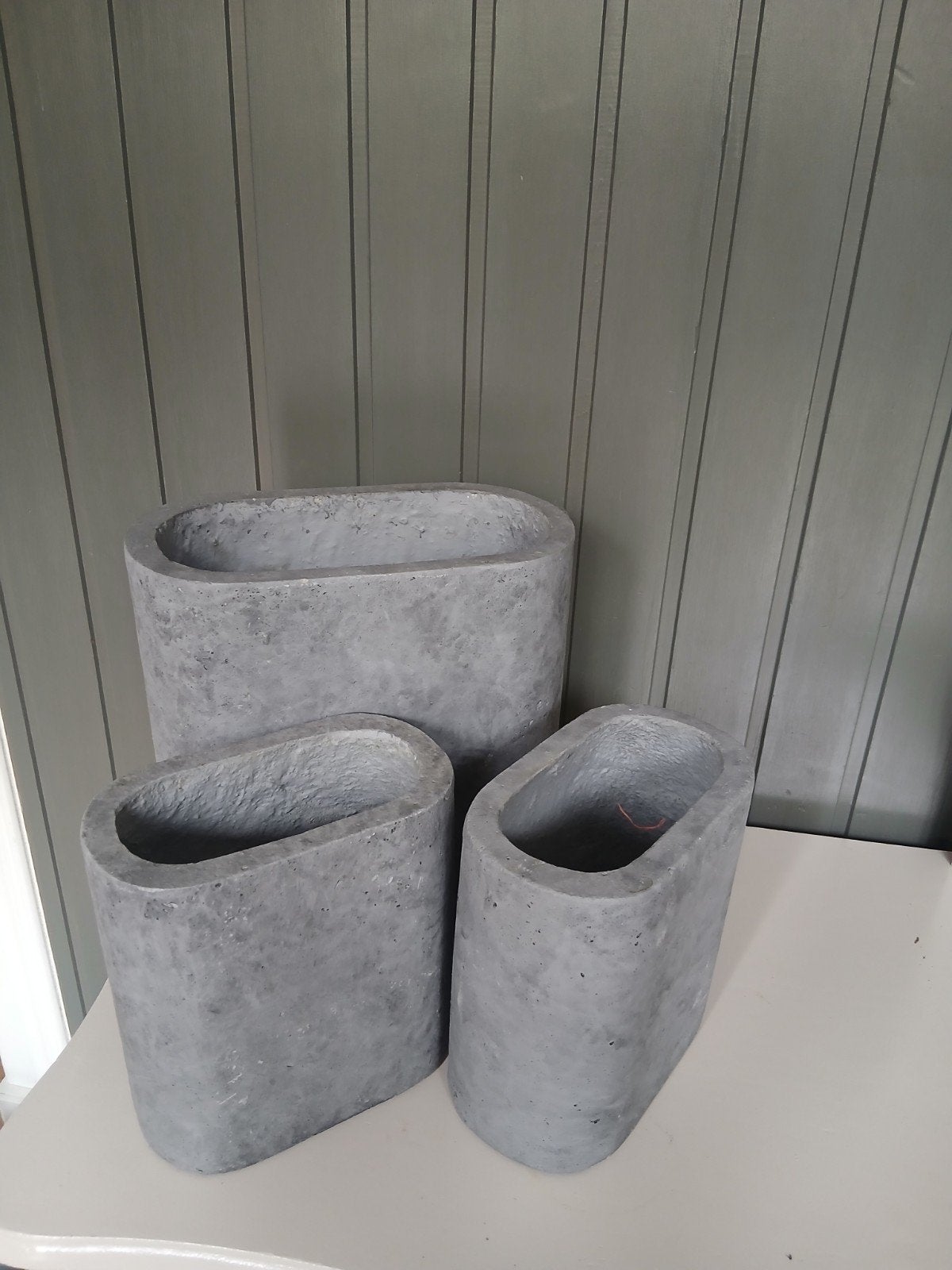 Set van 3 ovale betonnen plantenbakken, Tuin en Terras, Minder dan 60 cm, Ophalen of Verzenden, Zo goed als nieuw, Binnen