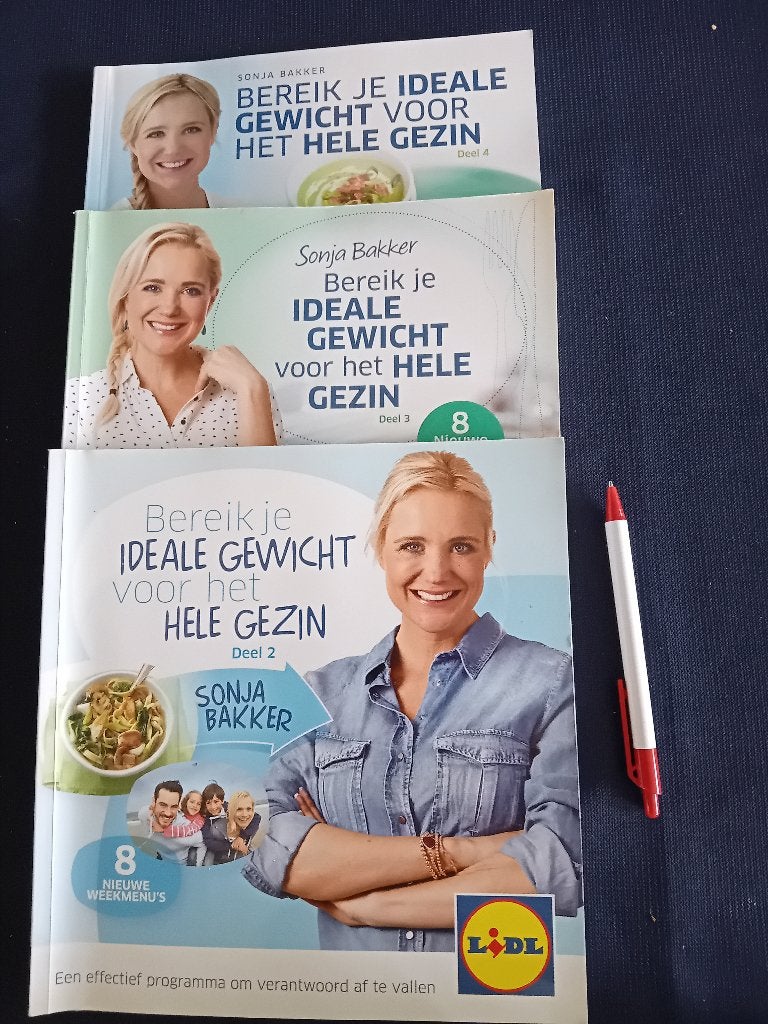 3 x Sonja Bakker Lidl, Ophalen of Verzenden, Gelezen