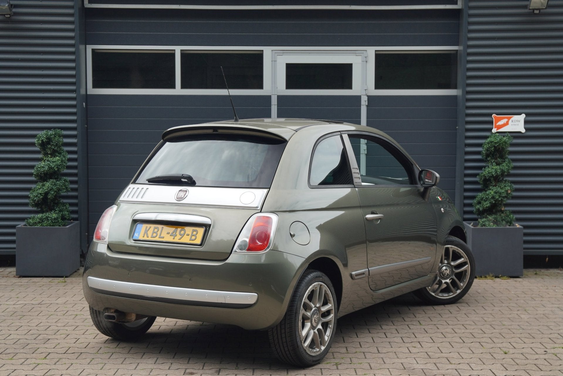 Fiat 500 1.2 Lounge "By Diesel" PANO INTERSCOPE AUDIO LEDER, Auto's, Gebruikt, 4 cilinders, 840 kg, 4 stoelen