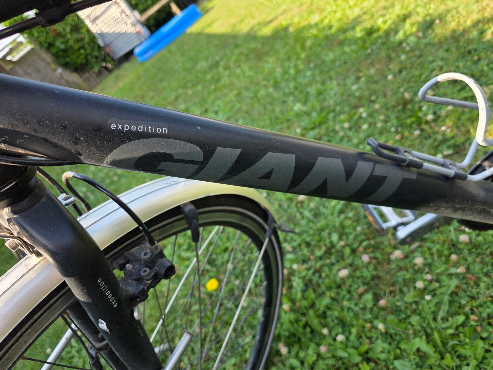 Giant Expedition M - Ideaal voor school of fietsvakantie, Fietsen en Brommers, Ophalen, 28 inch, Gebruikt, Velgrem
