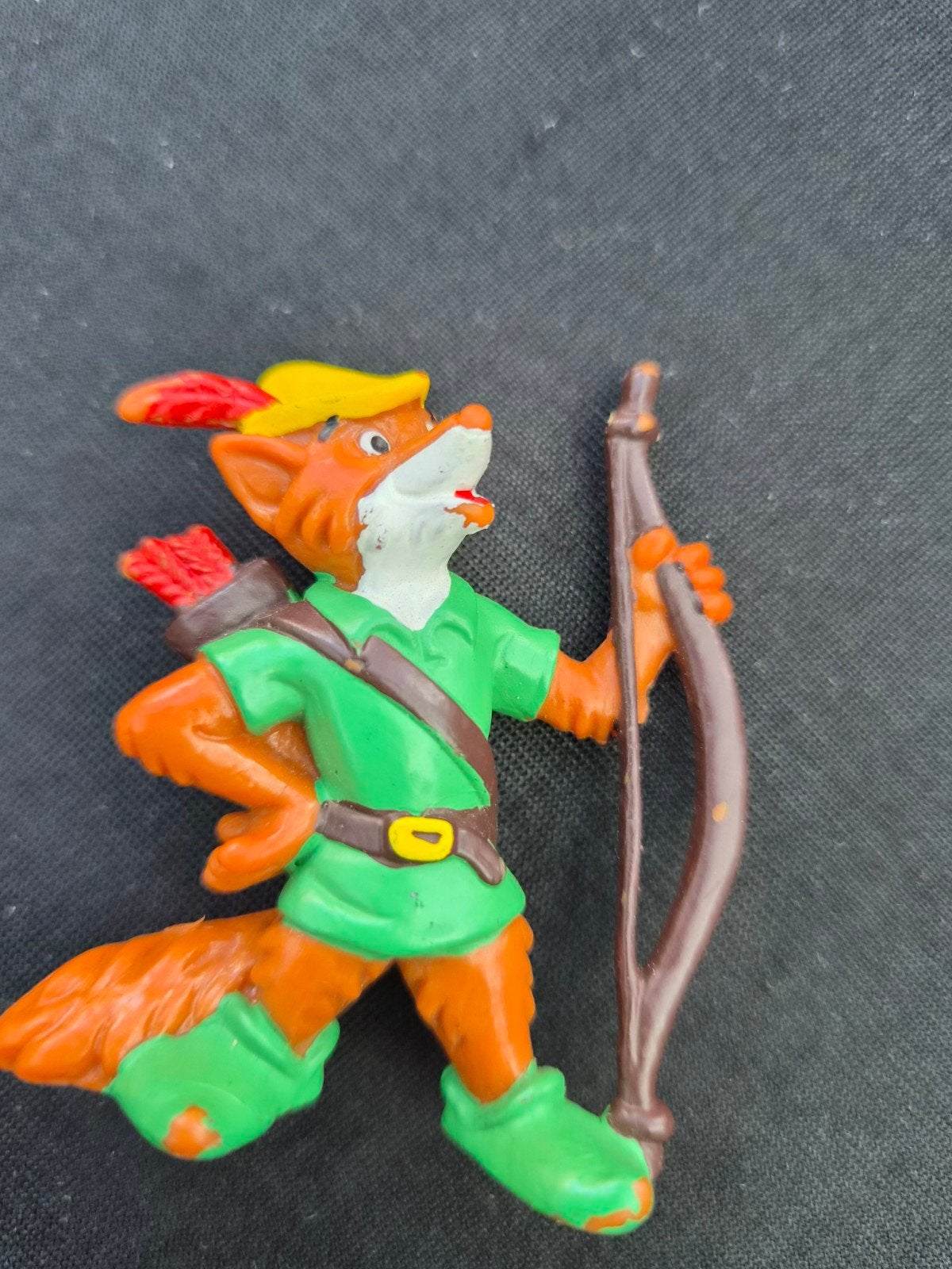 Originele Disney Robin Hood PVC figuur Bully West Germany, Overige materialen, Overige kleuren, Minder dan 4 cm, Ophalen of Verzenden