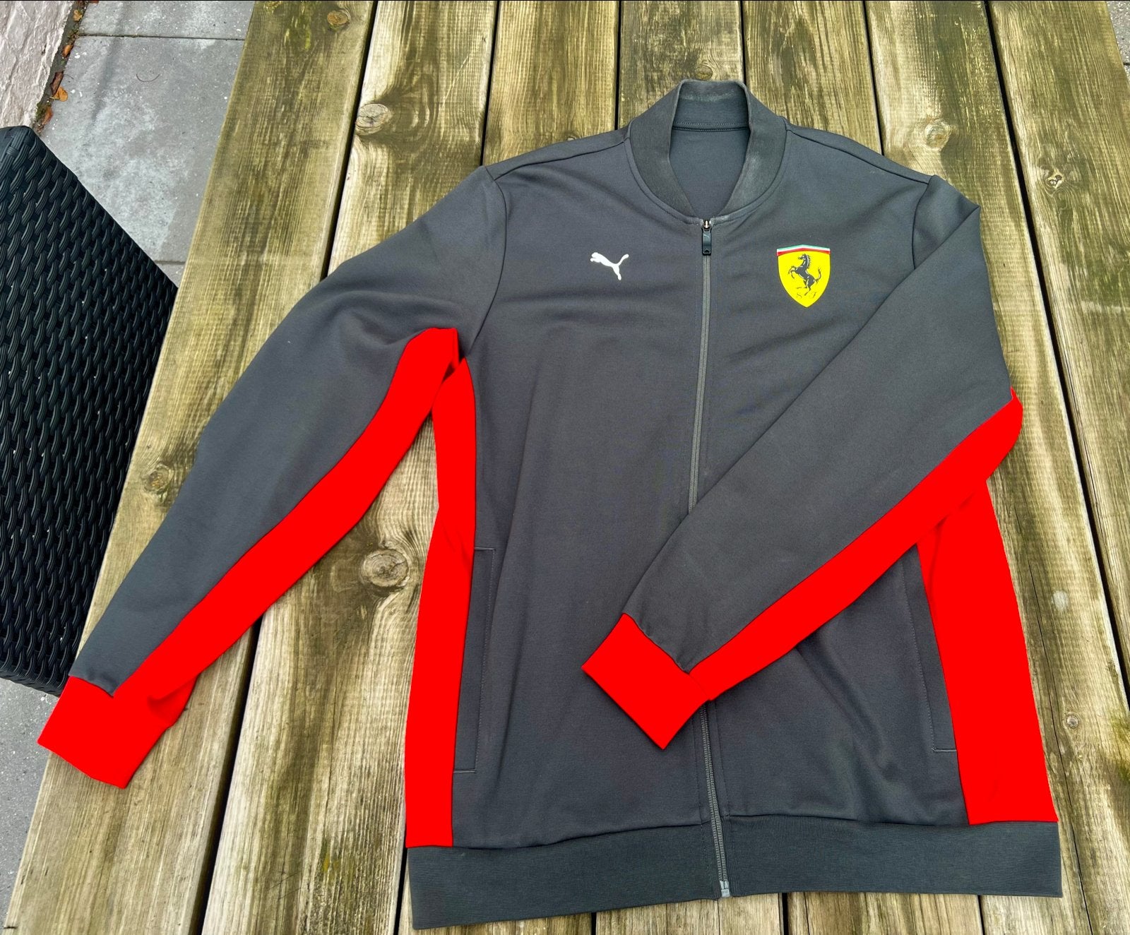 Puma Ferrari trainingsjack maat L - Zo goed als nieuw, Kleding | Heren, Maat 52/54 (L), Ophalen of Verzenden, Zo goed als nieuw