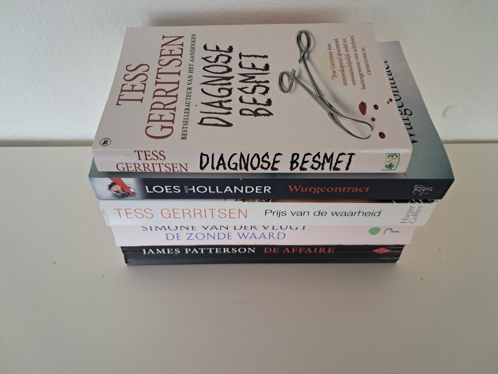 Spannende thrillers van Tess Gerritsen, Loes Hollander 5 eur, Ophalen of Verzenden, Gelezen