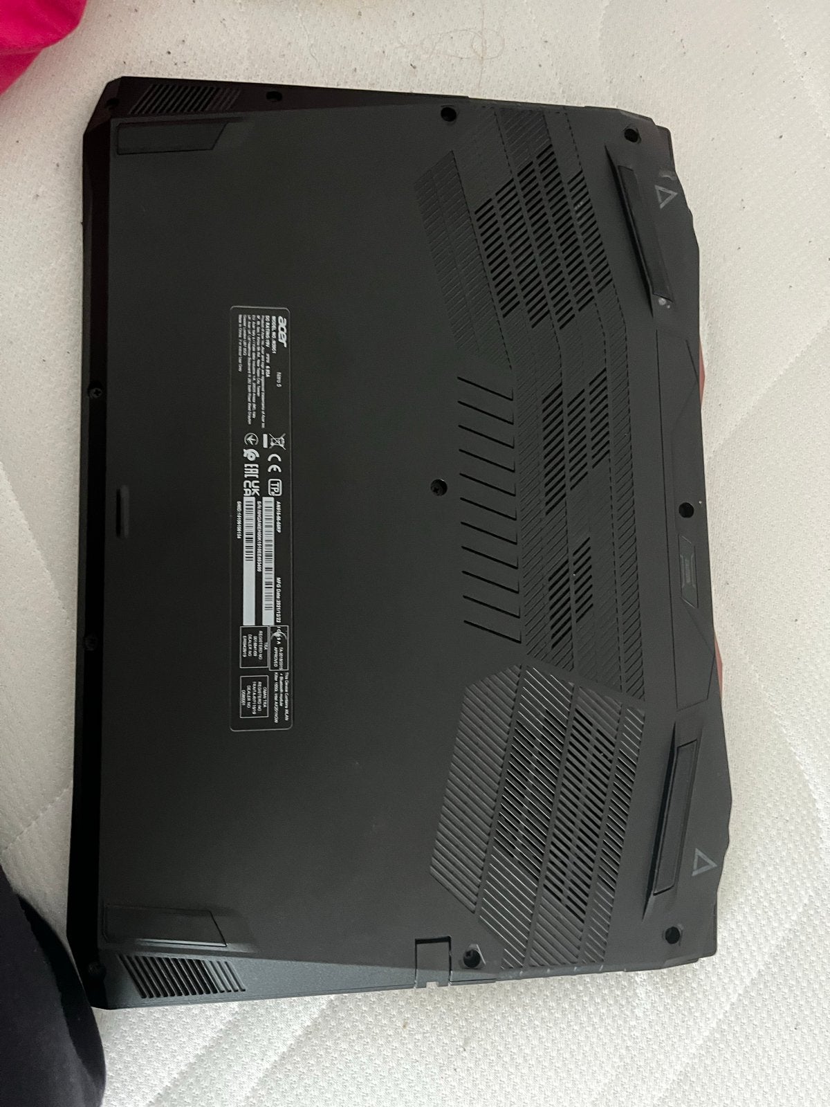 Foto 2 van Acer Nitro 5 Gaming Laptop - Gebruikt GTX1650