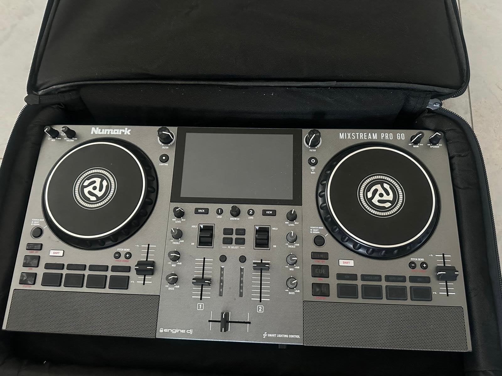 ZGAN: Numark Go Pro dj set met lader en tas, Muziek en Instrumenten, Ophalen, Zo goed als nieuw, Numark