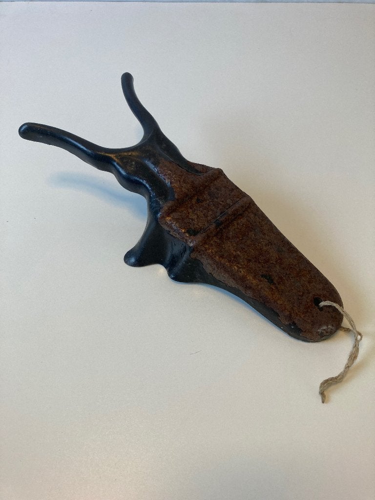 IJzeren laarzenknecht in de vorm van een stierenkop, Antiek en Kunst, Ophalen of Verzenden