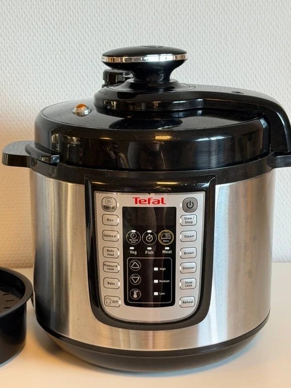 Tefal Multicooker & Snelkoker met Stoommandje - ZGAN, 4 liter of meer, Ophalen of Verzenden, Zo goed als nieuw, Uitneembare binnenpan