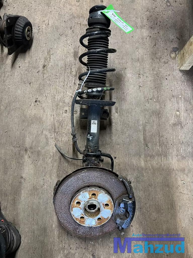 VW POLO 6R 6C 1.0 Links voor veerpoot remklauw fusee 09-2016, Gebruikt, Volkswagen, Volkswagen AG, Berliner Ring 2
38440  Wolfsburg, DE