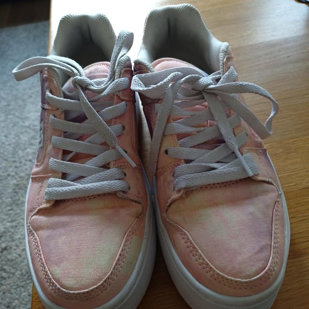 DC Sportschoenen - Zo goed als nieuw, DC, Ophalen of Verzenden, Zo goed als nieuw, Sportschoenen