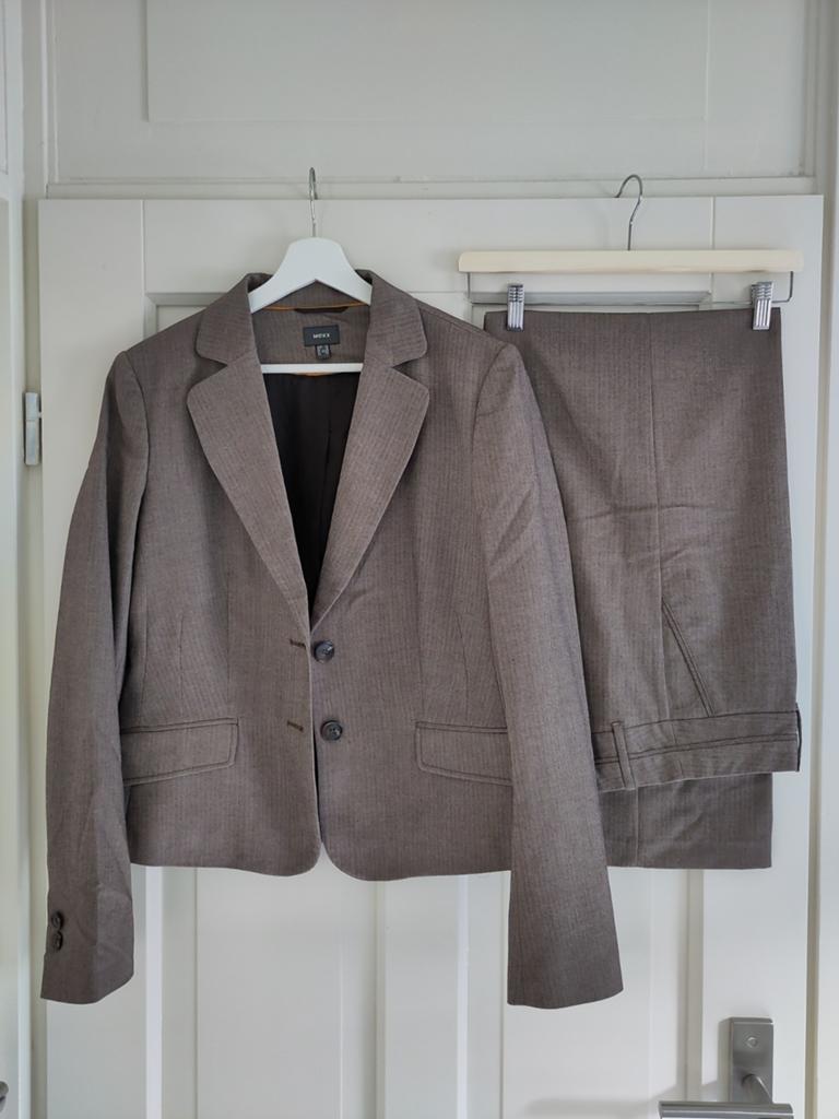 Mooi pak van MEXX, bruin, visgraat, Ophalen of Verzenden, Zo goed als nieuw, Maat 42/44 (L)