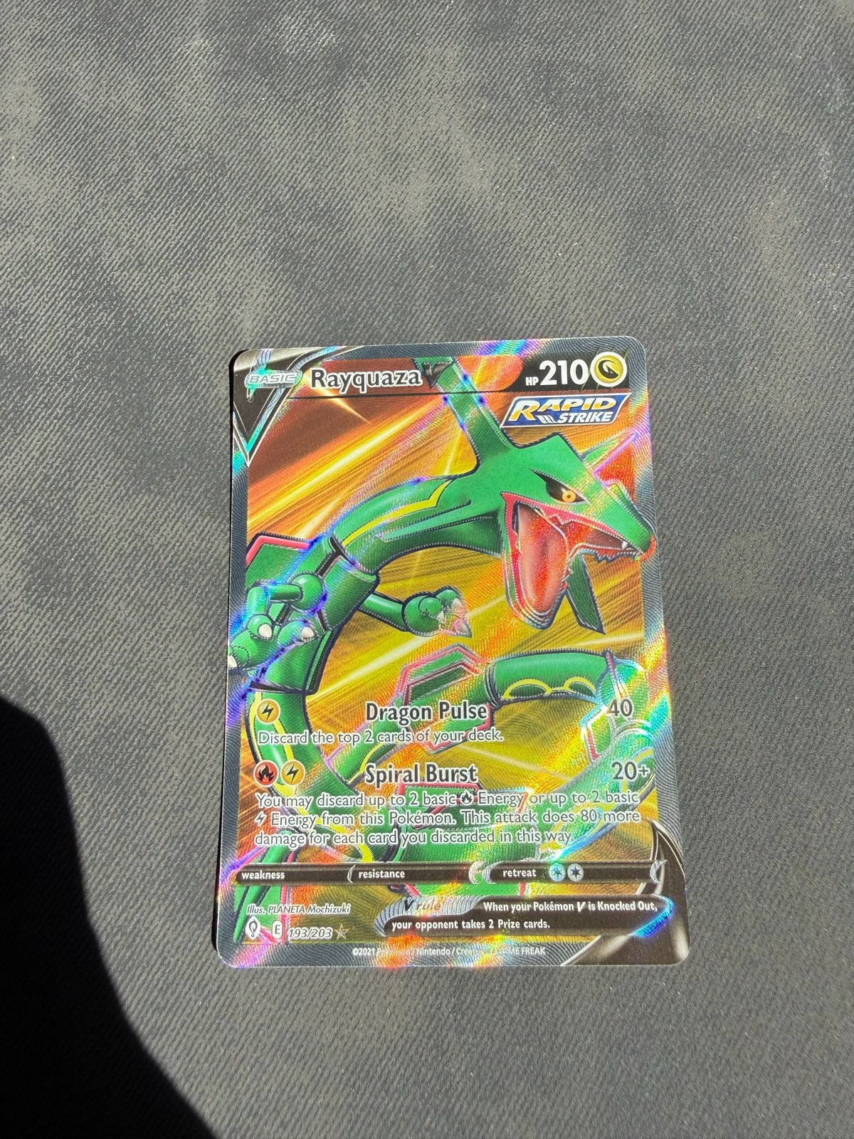Rayquaza V 193/203, Ophalen of Verzenden, Zo goed als nieuw, Losse kaart