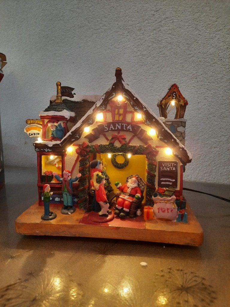 Intratuin Kerstman Huisje 'Santa Cabin / Visit Santa', Ophalen of Verzenden, Zo goed als nieuw