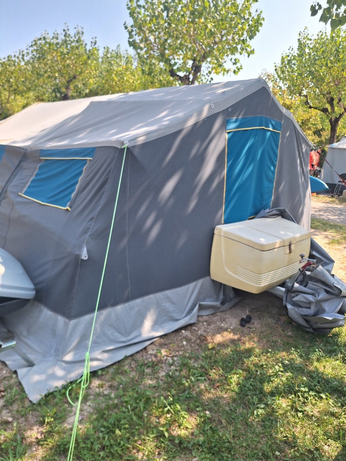 Ruime vouwwagen met voortent - Ideaal voor gezinnen, Caravans en Kamperen, Tenten, Ophalen, Gebruikt, Tot en met 4