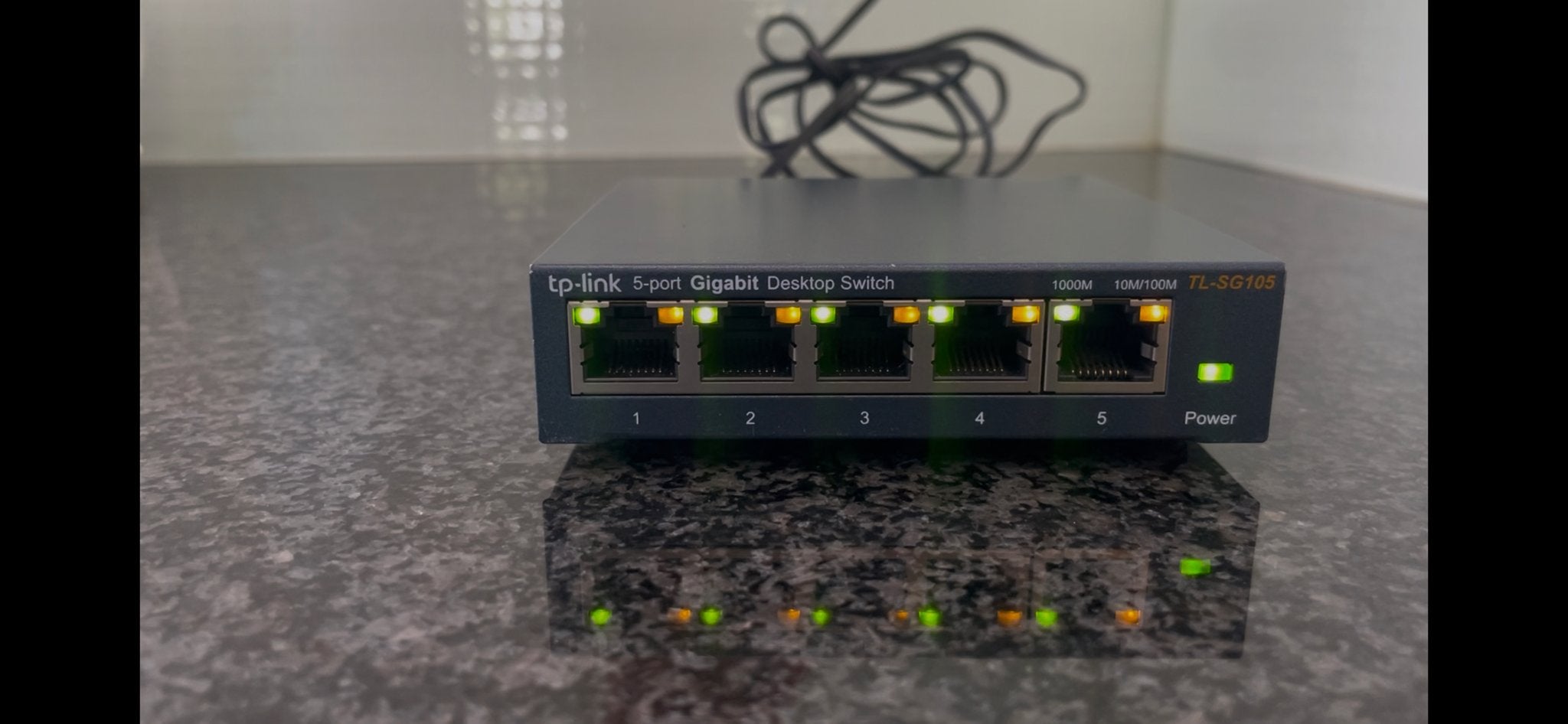 TP-Link 5-poorts Gigabit Desktop Switch TL-SG105, Ophalen of Verzenden, Zo goed als nieuw