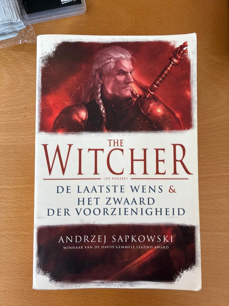 The Witcher: De Laatste Wens & Het Zwaard der Voorzienigheid, Ophalen of Verzenden, Zo goed als nieuw