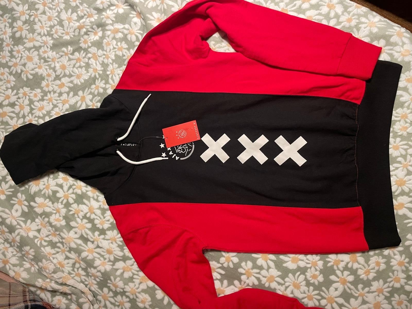 Ajax Hoodie Zwart/Rood Maat M - Nieuw met kaartjes, Ophalen of Verzenden, Nieuw, Maat 48/50 (M), Zwart