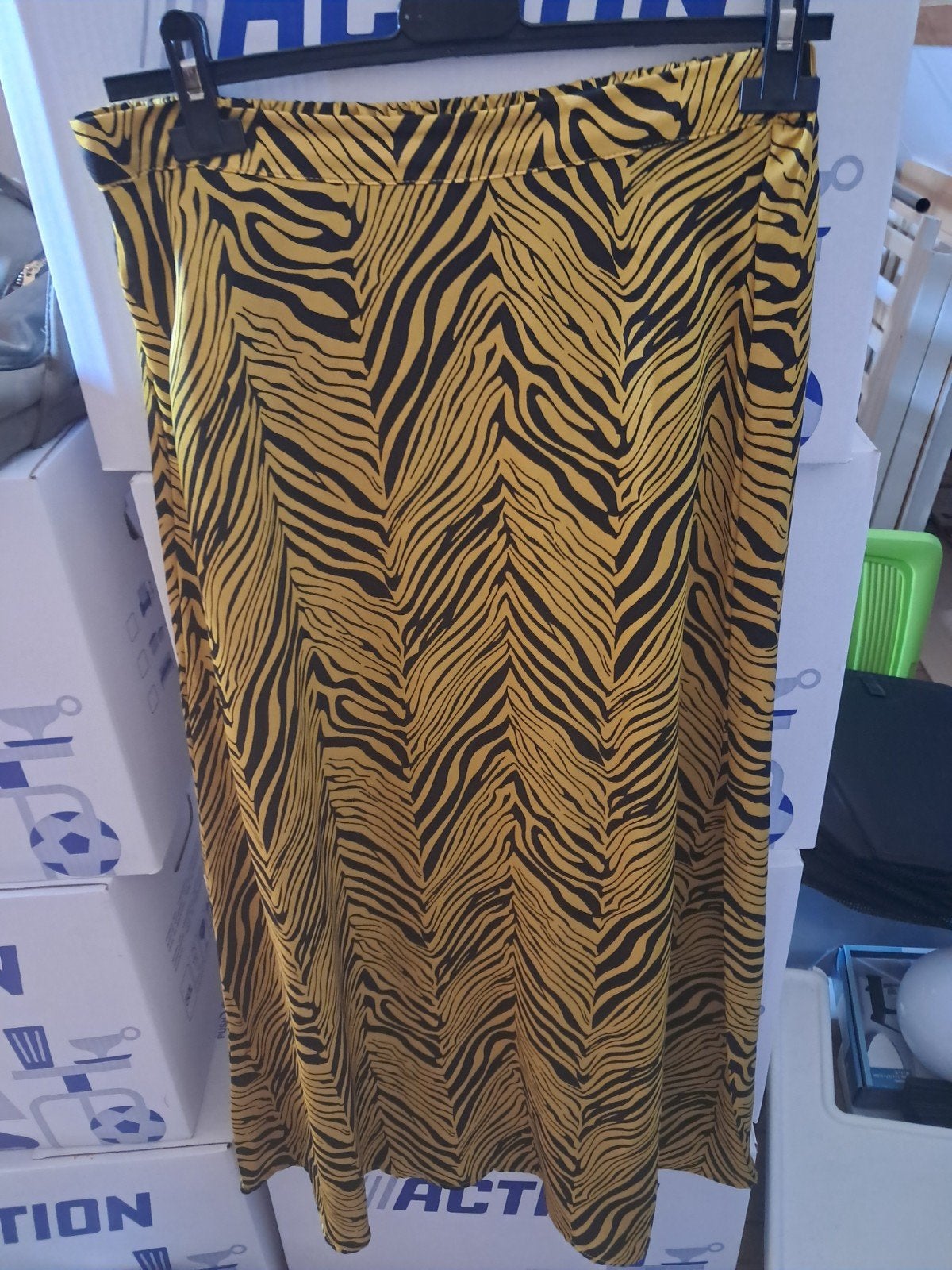Rok met mooie glans .  Maat L, Kleding | Dames, Rokken, Maat 38/40 (M), Zwart, Ophalen of Verzenden, Zo goed als nieuw