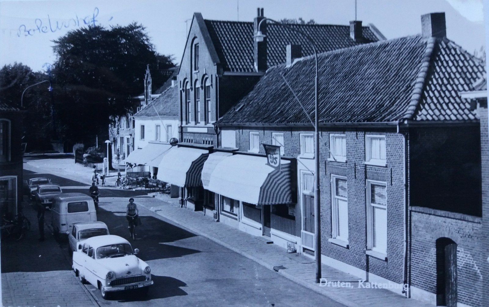 Mooie ansicht(foto)kaart: Gezicht op de Kattenburg in Druten, Ophalen of Verzenden, 1940 tot 1960, Gelopen, Gelderland