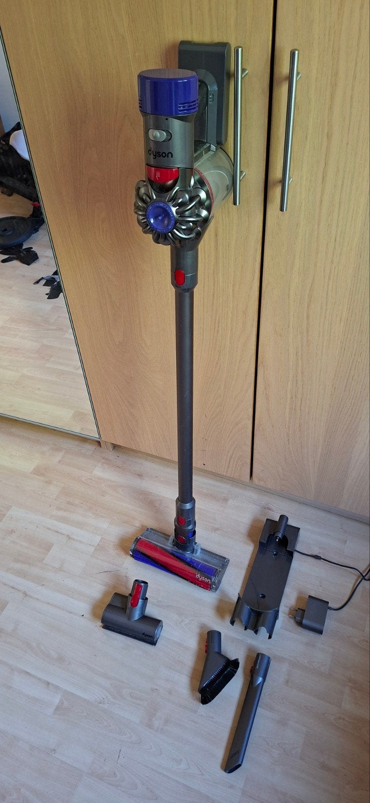 Dyson V8 Fluffy - draadloze steelstofzuiger, Ophalen of Verzenden