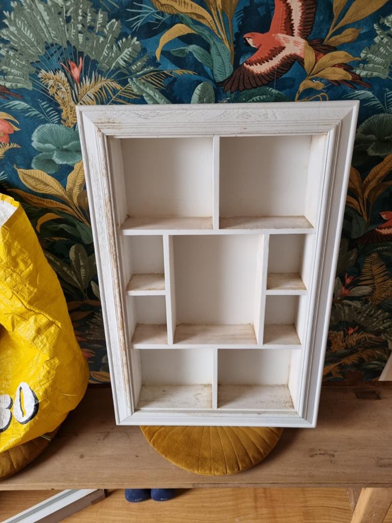 Leuk klein ophang kastje voor in de wc of baby kamer, Huis en Inrichting, Kasten | Overige, Ophalen