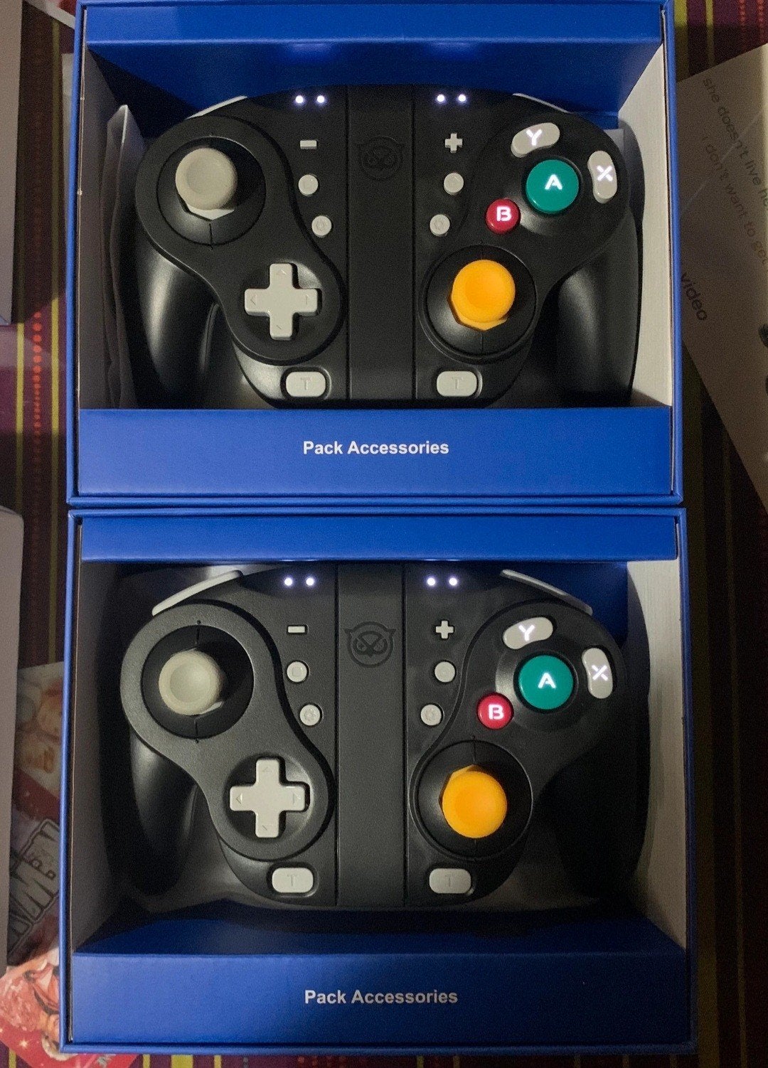 2x NYXI Wizard Controllers - Zo goed als nieuw!, Ophalen of Verzenden