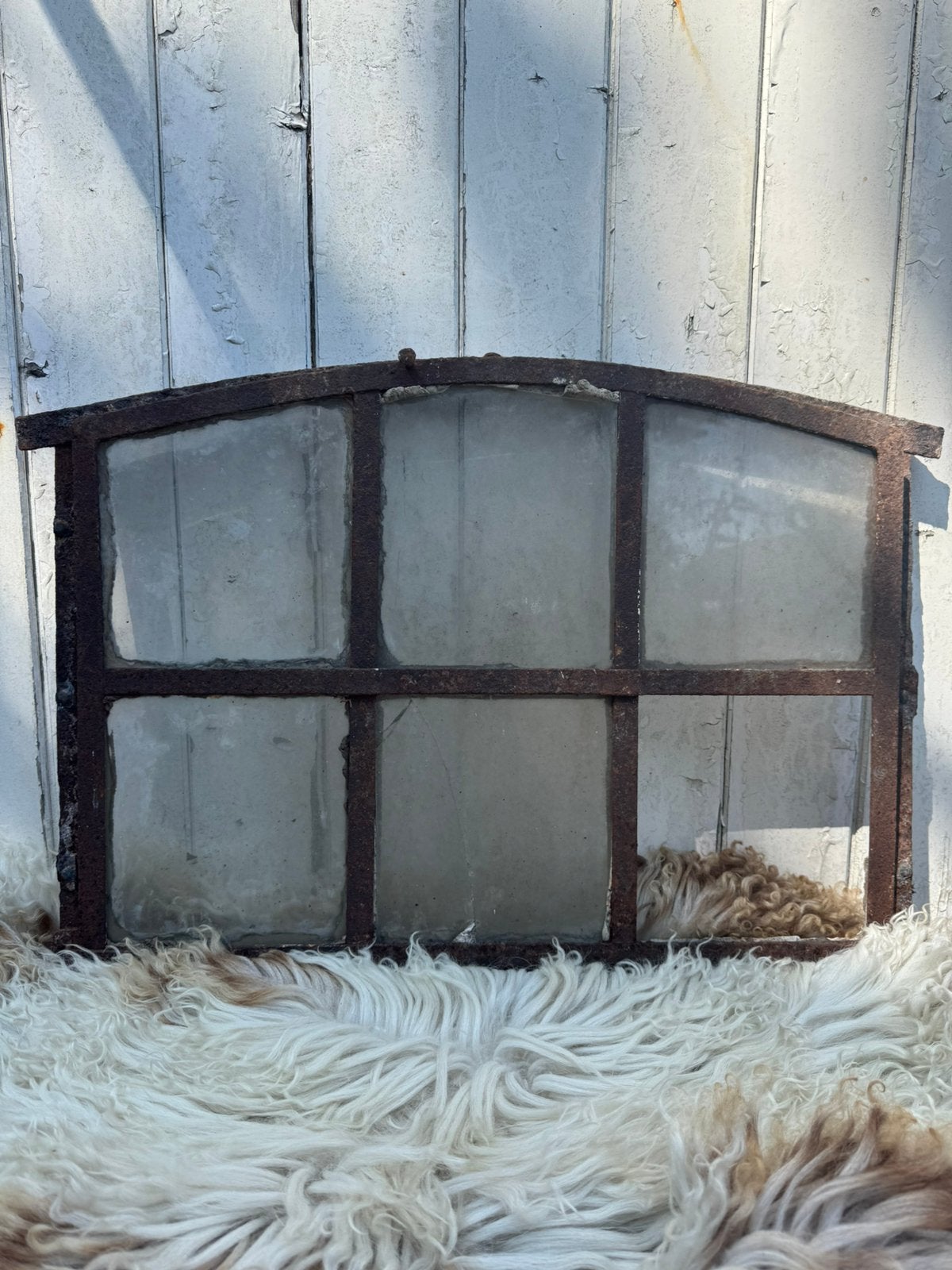 Oud stalraam gietijzer roest, Ophalen