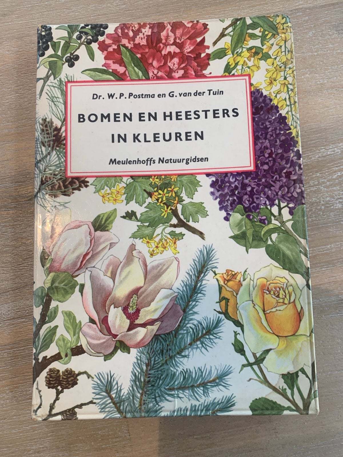 Bomen en Heesters in Kleuren - Meulenhoffs Natuurgidsen, Boeken, Ophalen of Verzenden, Zo goed als nieuw, Bloemen, Planten en Bomen