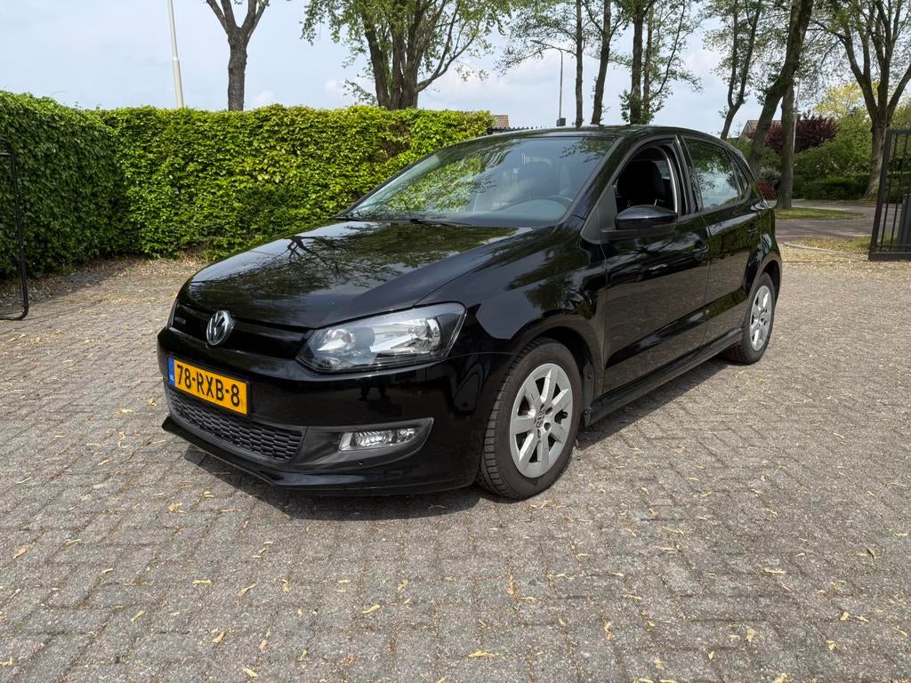Volkswagen Polo 1.2 TDI 75PK 5D Bluemotion 2010 Zwart, Auto's, Voorwielaandrijving, 74 pk, 1199 cc, 96 €/maand