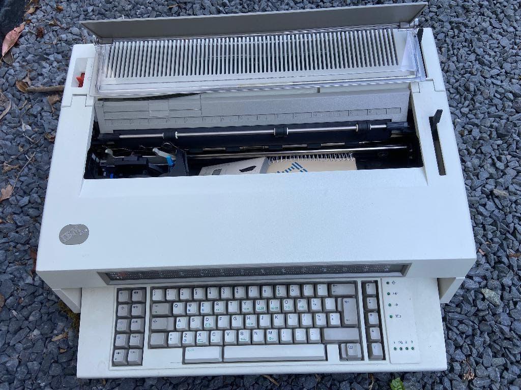 Vintage typemachine IBM, Ophalen, Huis en Inrichting