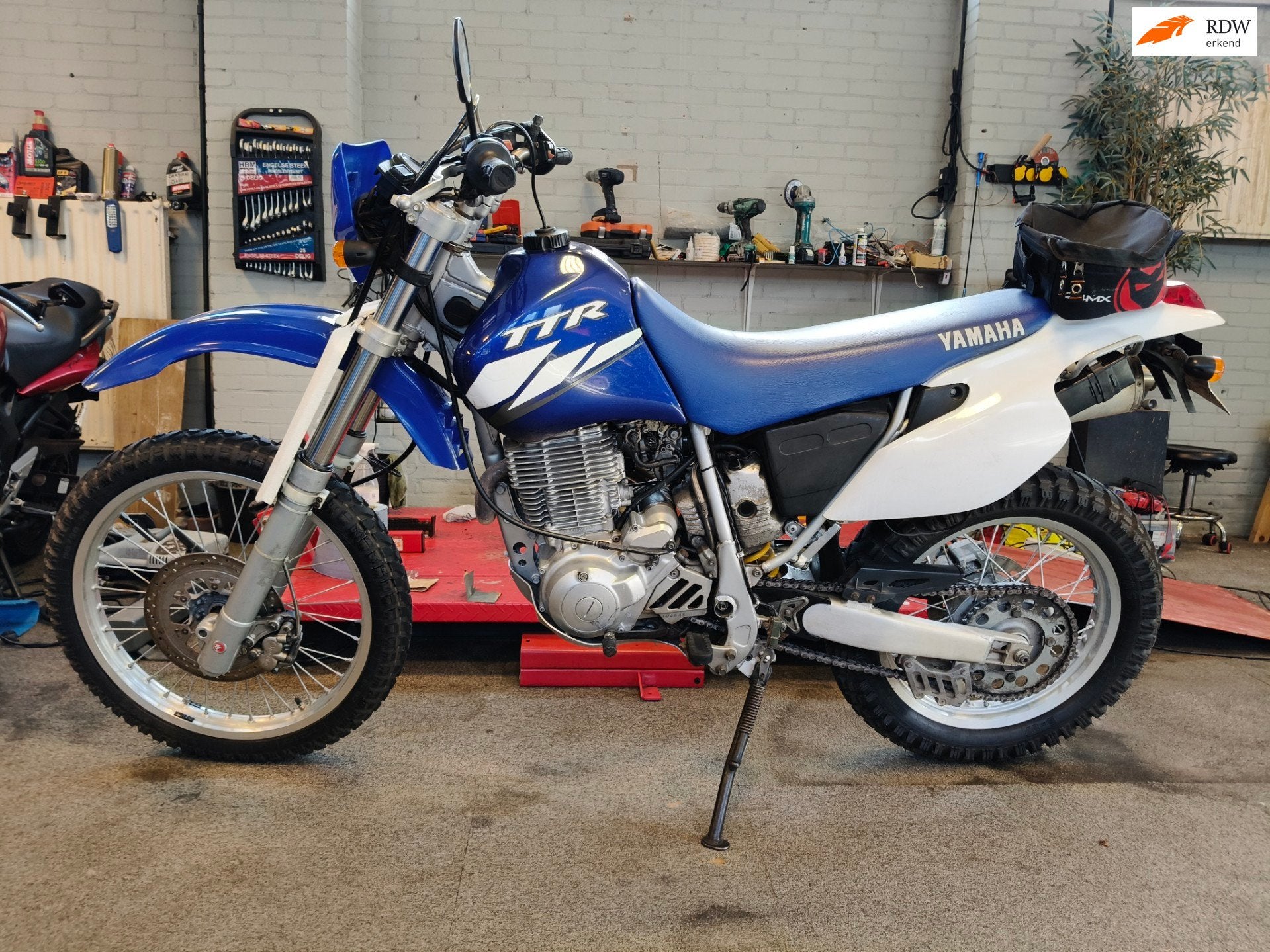 Yamaha All-Road TT 600 RE ALS NIEUW . Carberateur ultrasoon, Motoren, Motoren | Yamaha, Bedrijf, Vazalstraat 31
5021 DP  Tilburg, NL