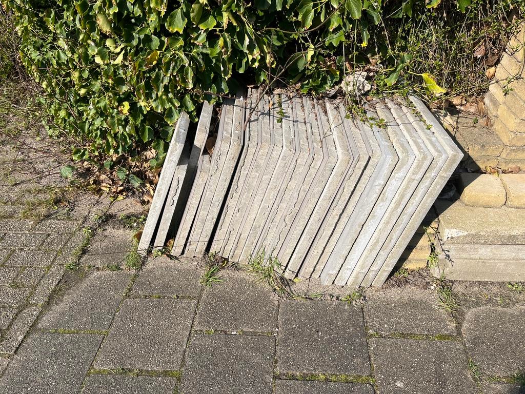 Gebruikte stenen en tegels voor tuin of bestrating, Tuin en Terras, Ophalen, Gebruikt, Overige typen, 10 m² of meer