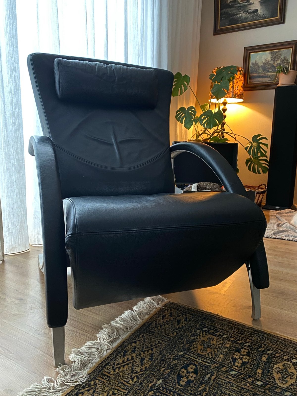 Rolf Benz - Zwarte leren relaxfauteuil, Ophalen, Gebruikt, Leer, 75 tot 100 cm