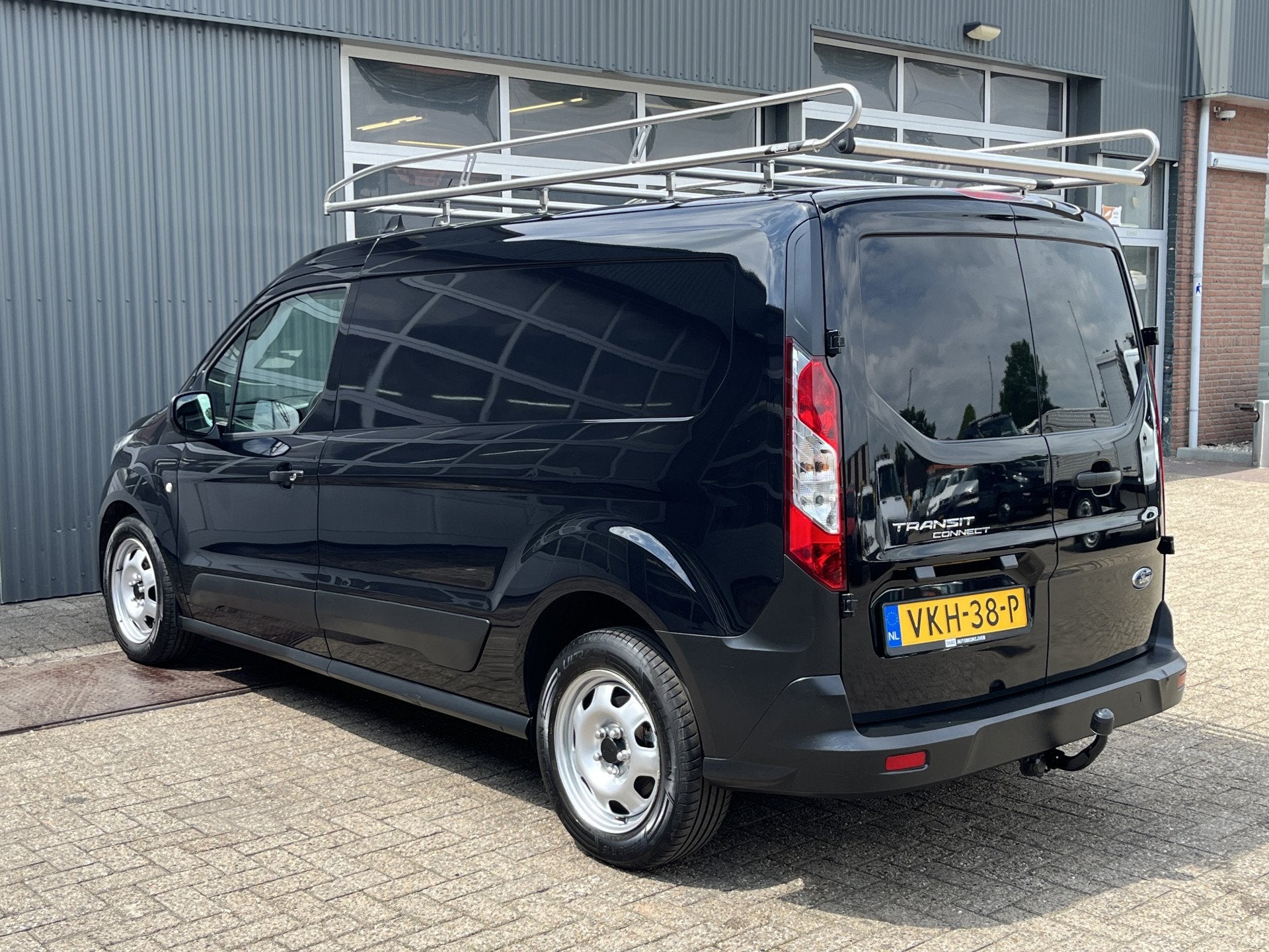 Ford Transit Connect 1.5 EcoBlue L2 Airco 2-Persoons Trekhaa, Voorwielaandrijving, Gebruikt, 4 cilinders, Bedrijf