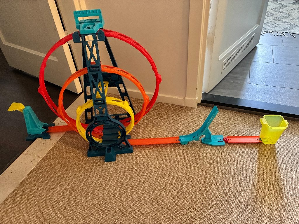 Hot Wheels baan: Met drie loopings!, Kinderen en Baby's, Speelgoed | Racebanen, Ophalen, Racebaan, Zo goed als nieuw, Hot Wheels