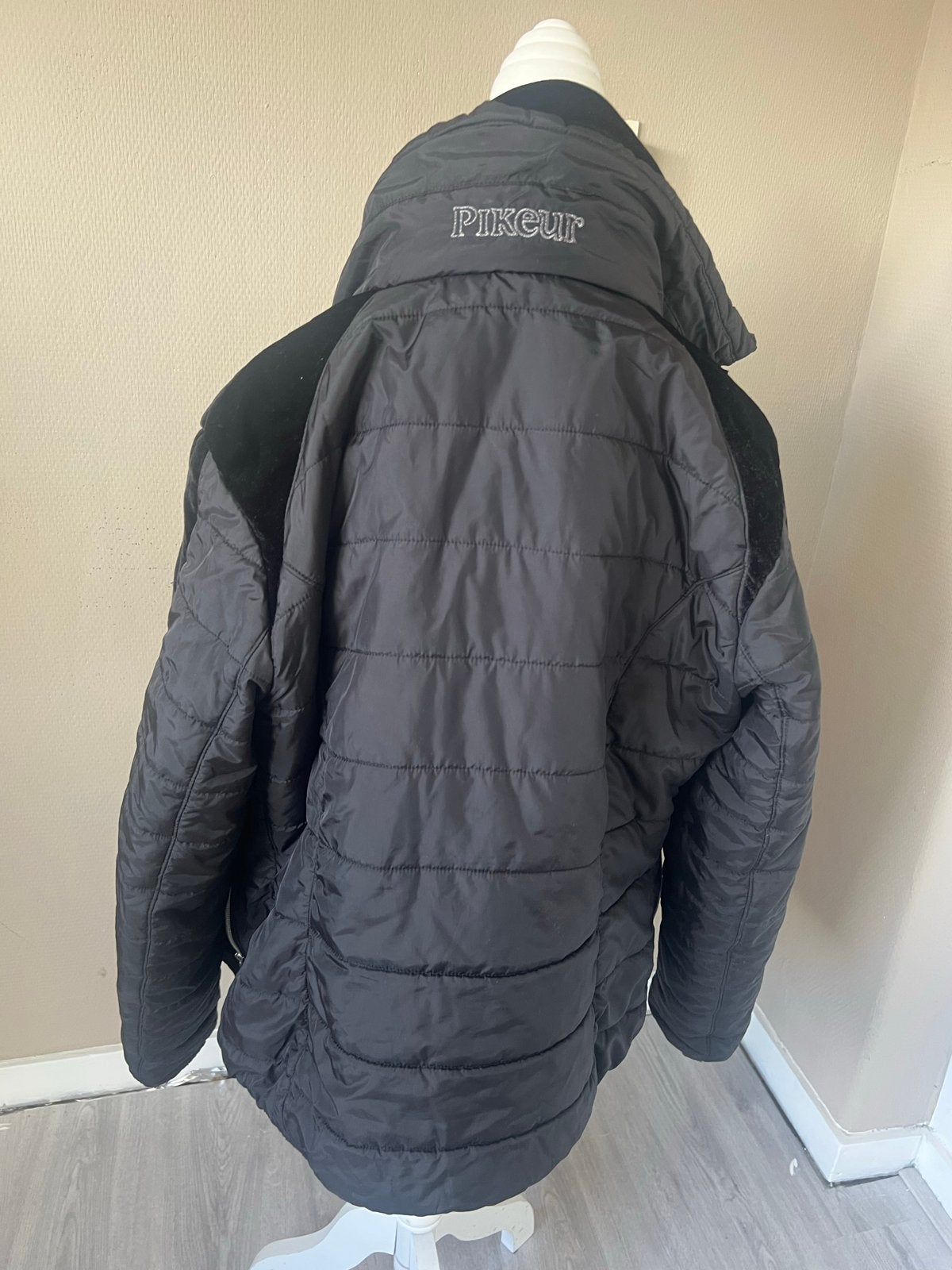 Pikeur Experience Sports Gewatteerde Jas M Zwart, Ophalen of Verzenden, Zo goed als nieuw, Dressuur, Bovenkleding