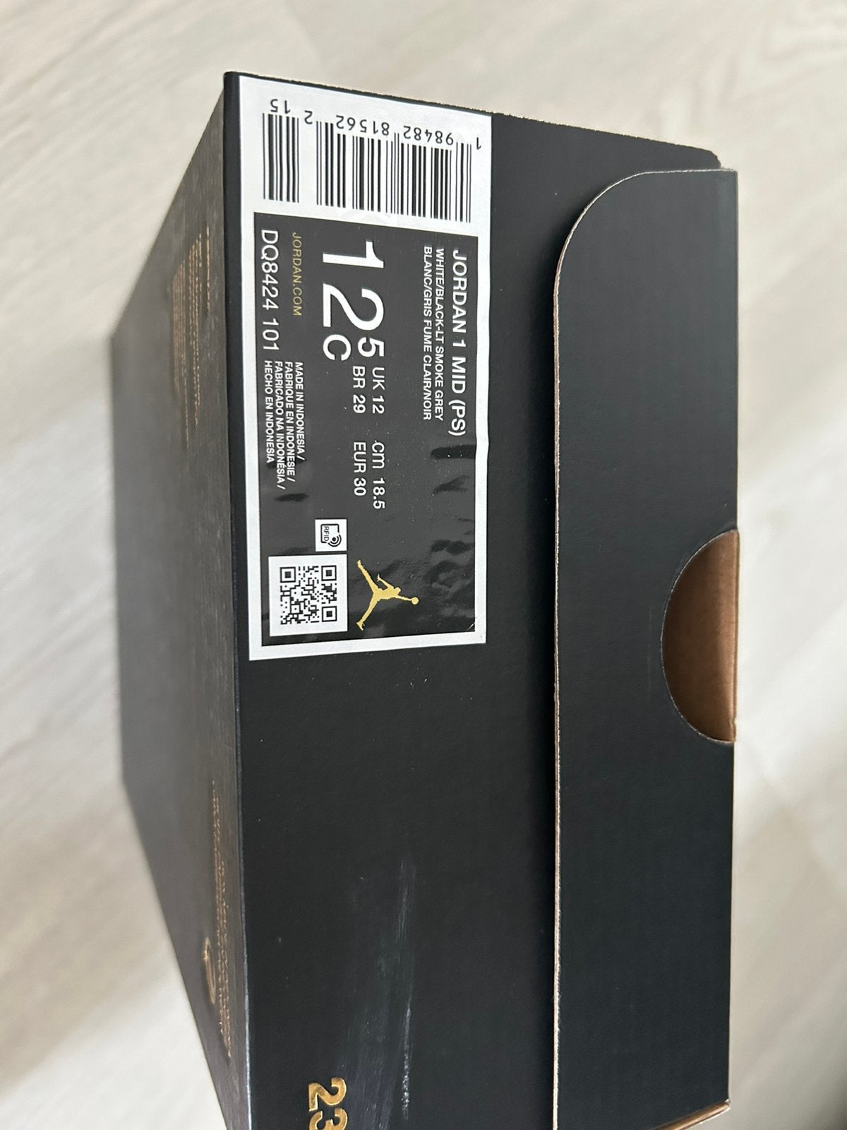 Jordan 1 Mid maat 30, Kinderen en Baby's, Kinderkleding | Schoenen en Sokken, Gebruikt, Ophalen of Verzenden, Jongen of Meisje