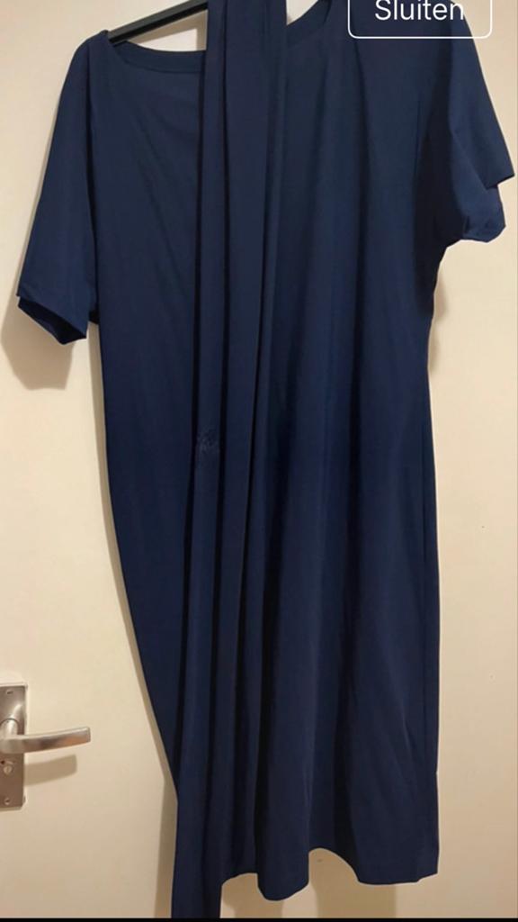 LaDress Aretha M travelstof zwart of navy met sash, Maat 38/40 (M), Blauw, Ophalen of Verzenden, Knielengte