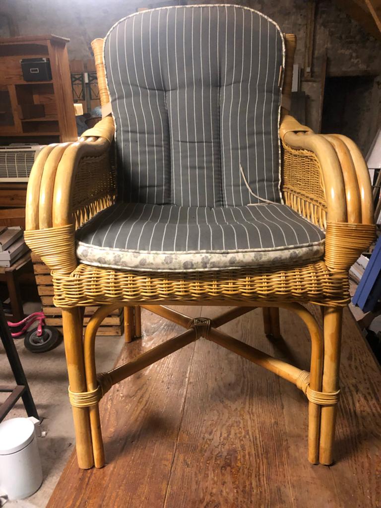 Rotan stoelen 4 stuks met kussen - Comfortabel en stijlvol, Antiek en Kunst, Ophalen of Verzenden