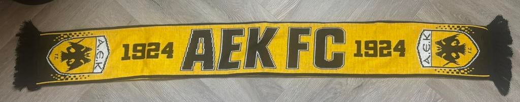 AEK Athene Sjaal, Verzamelen, Sportartikelen en Voetbal, Ophalen of Verzenden, Buitenlandse clubs, Vaantje of Sjaal