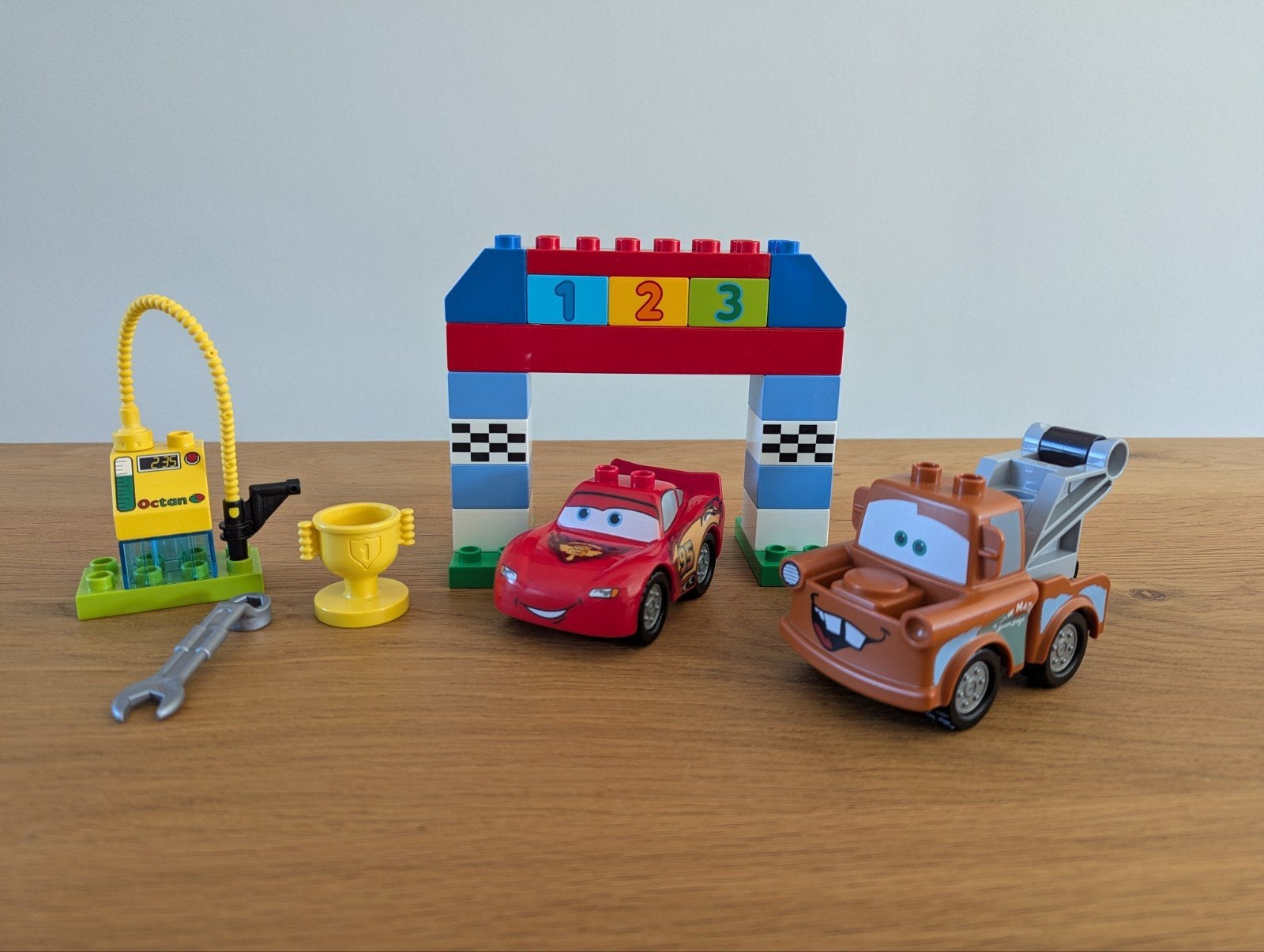 Lego Duplo Cars Bliksem McQueen Takel Starterset 10924, Overige thema's, Compleet, Ophalen of Verzenden, Zo goed als nieuw