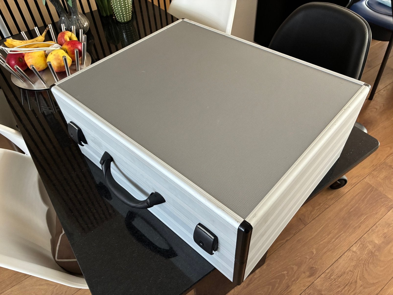 Koffer professioneel/ aluminium / degelijk, Ophalen of Verzenden, Zo goed als nieuw
