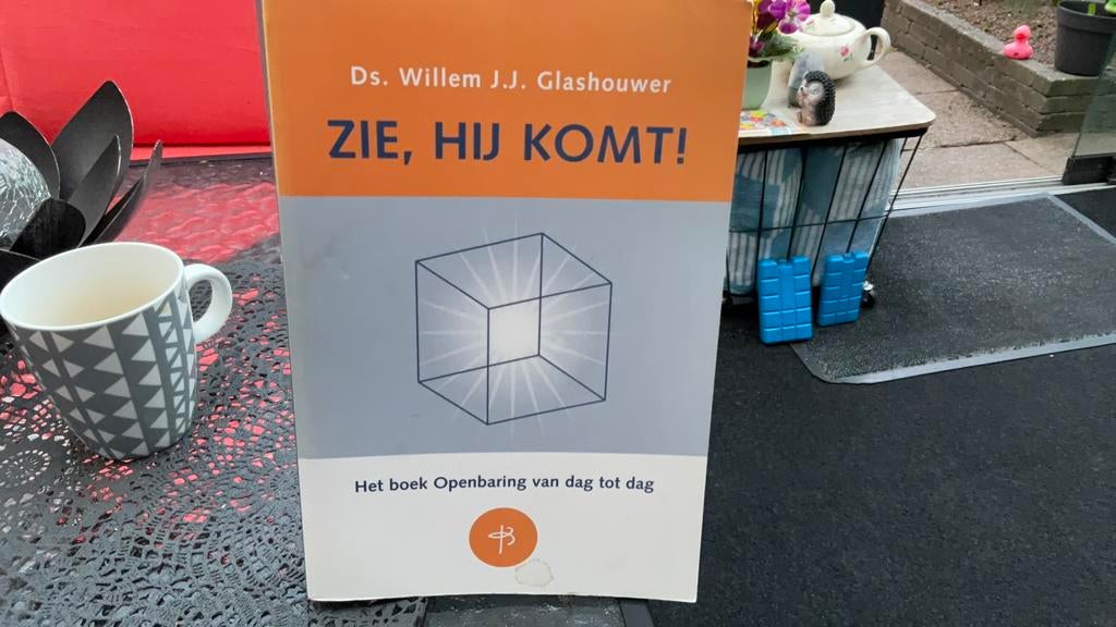 W.J.J. Glashouwer - Zie, Hij komt!, Boeken, Ophalen of Verzenden, Zo goed als nieuw, W.J.J. Glashouwer
