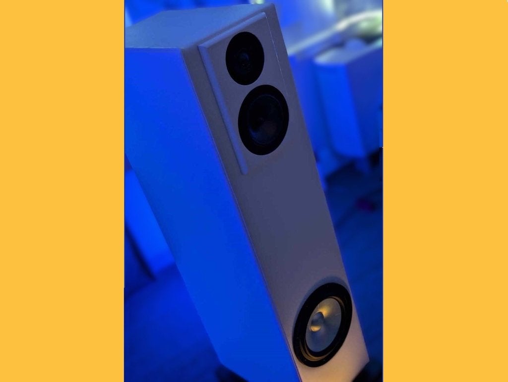 Luidsprekerset 'Medallic Acoustics', Vloerstaande luidspreker, Zo goed als nieuw, 60 tot 120 watt, Ophalen
