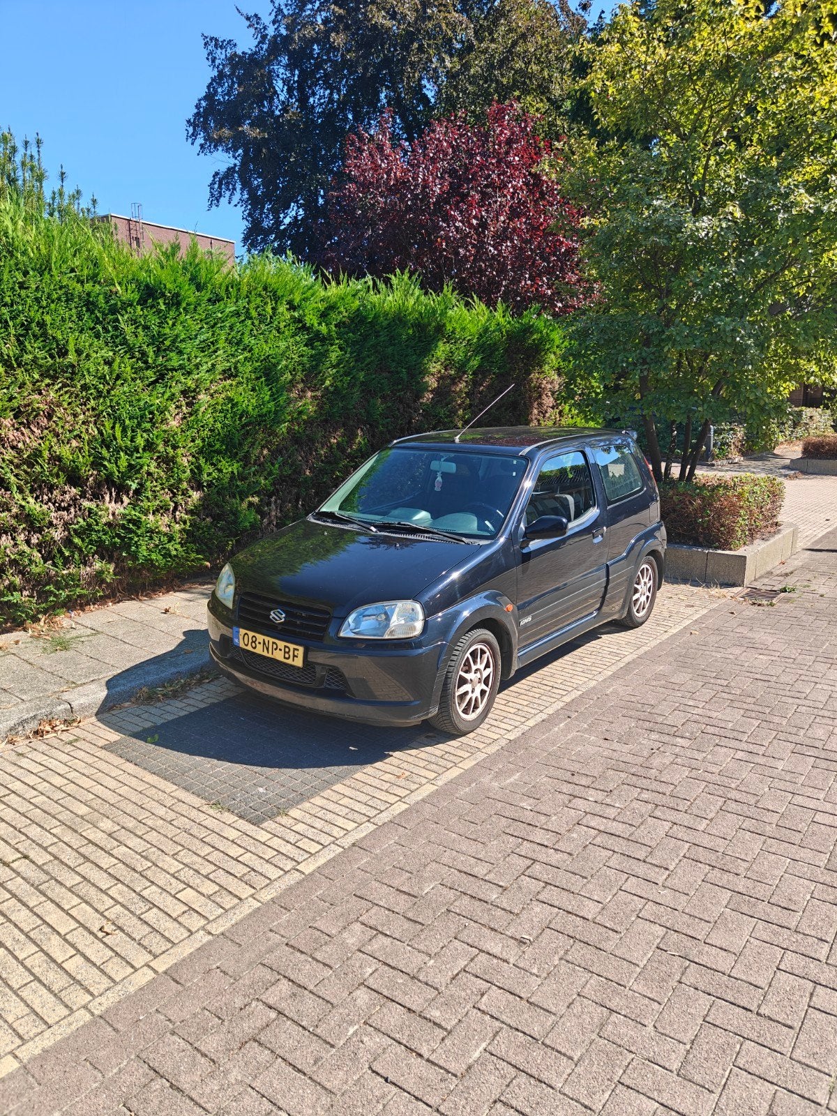 Suzuki Ignis 1.5 3D 2004 Zwart, Auto's, Suzuki, Voorwielaandrijving, 31 €/maand, 4 cilinders, Zwart